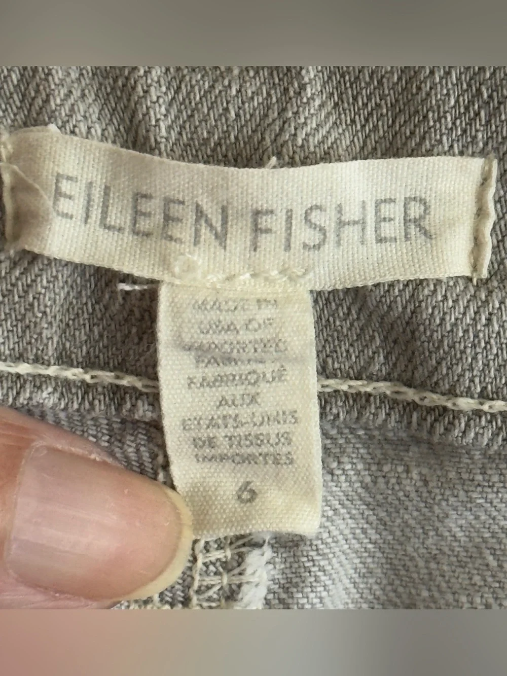 Eileen Fisher Straight-Leg Jeans in Light Grey Wash‎